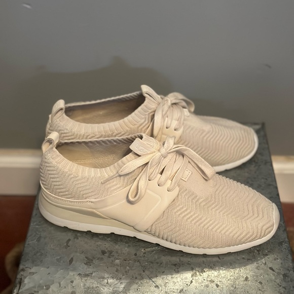 Ugh Tennis Shoes - Picture 7 of 9